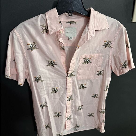 American Eagle Outfitters Tuscan Pink Patterned button Down Men's Shirt Size S - Picture 1 of 5